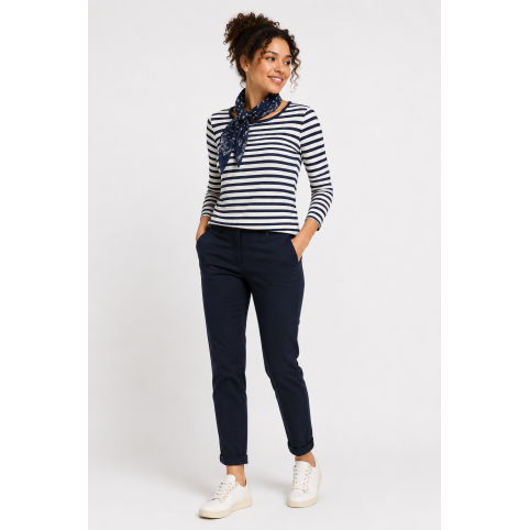 "KENDAL" WHITE AND NAVY BLUE STRIPED LONG SLEEVE T-SHIRT