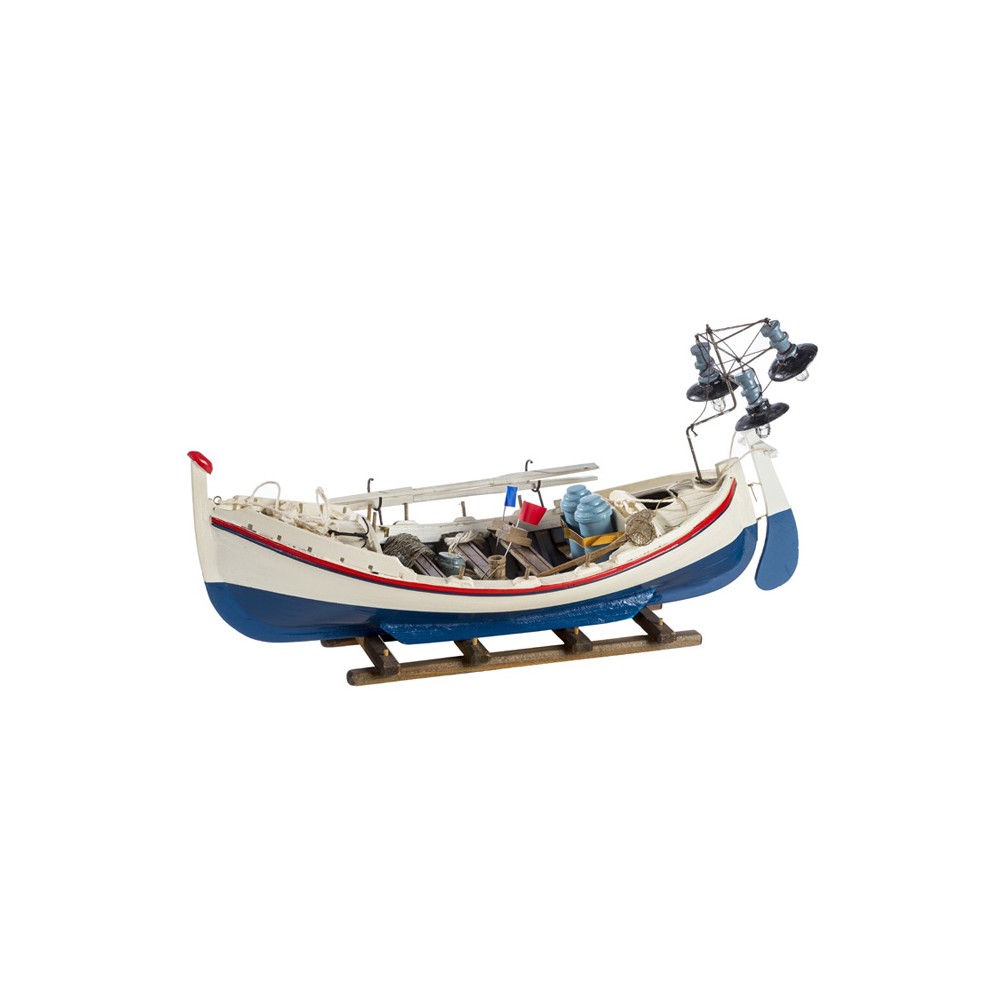 MODEL MEDITERRANIAN FISHING BOAT