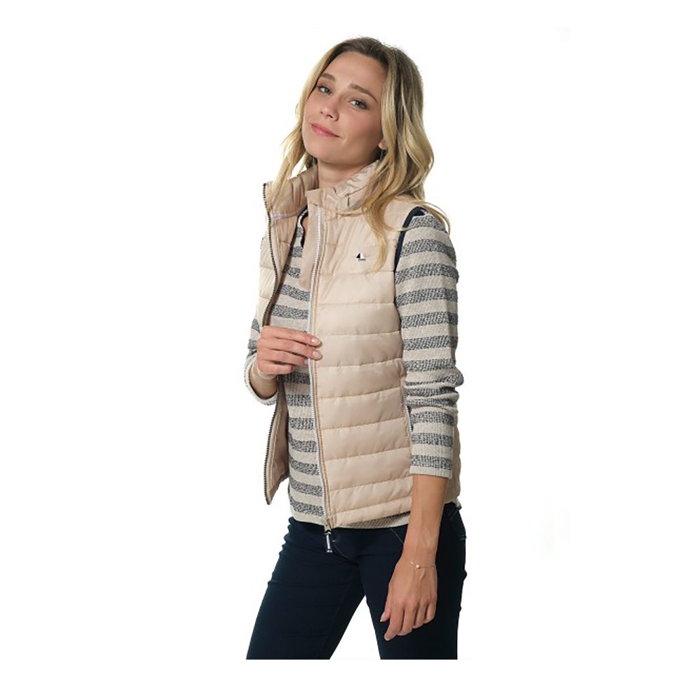 chaleco beige mujer